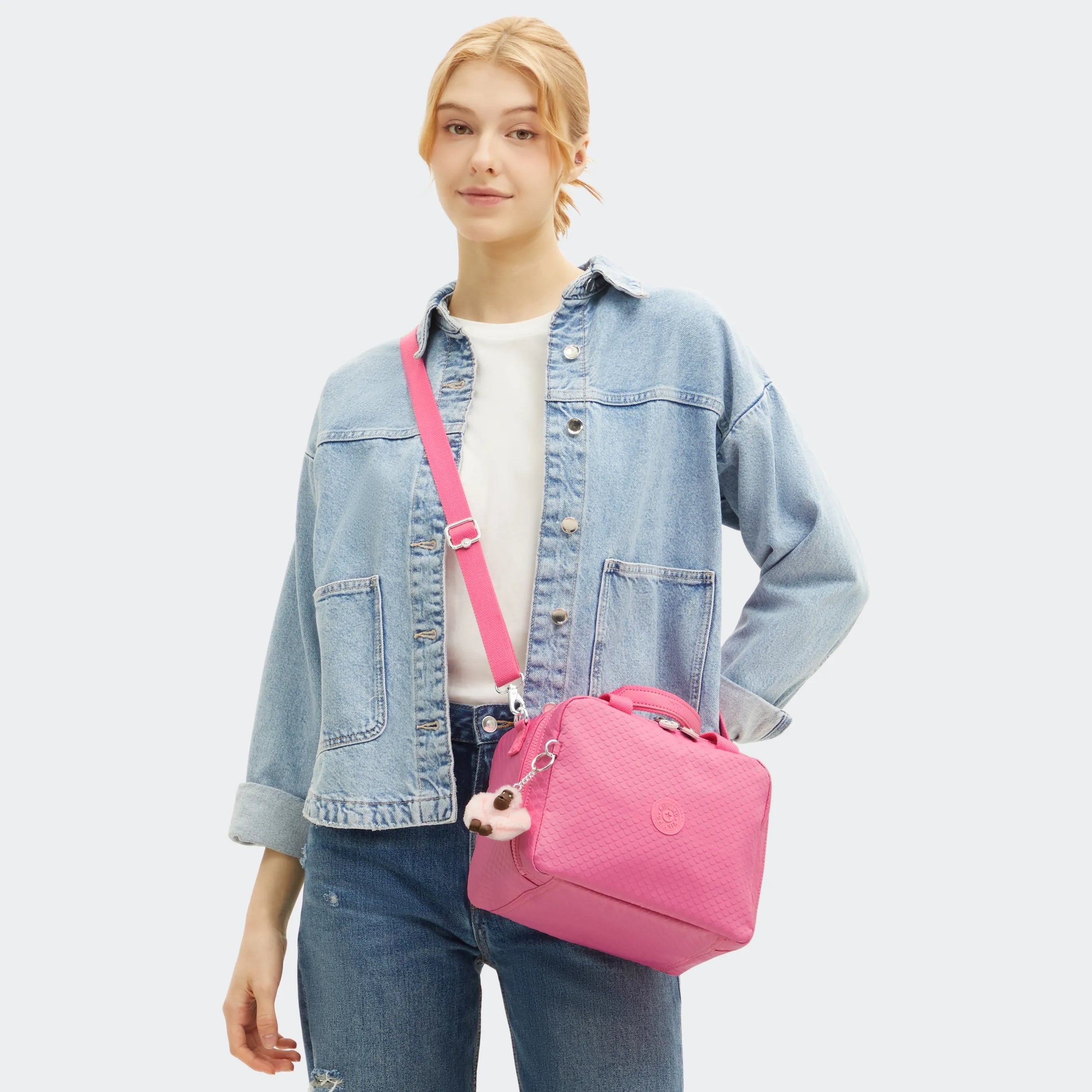 Miyo Embossed Lunch Bag - Image 8