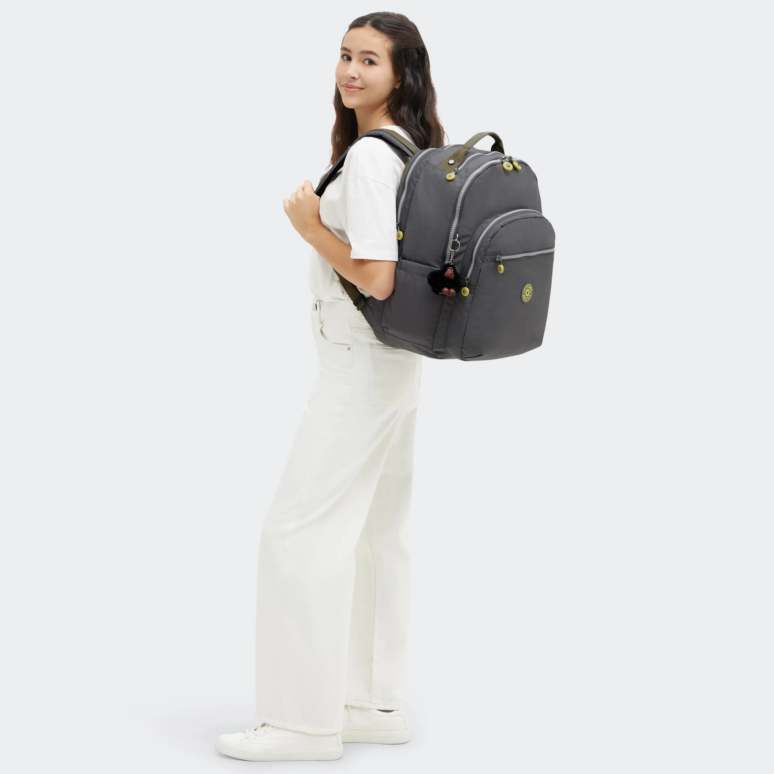 Seoul Extra Large 17 Laptop Backpack - Image 10
